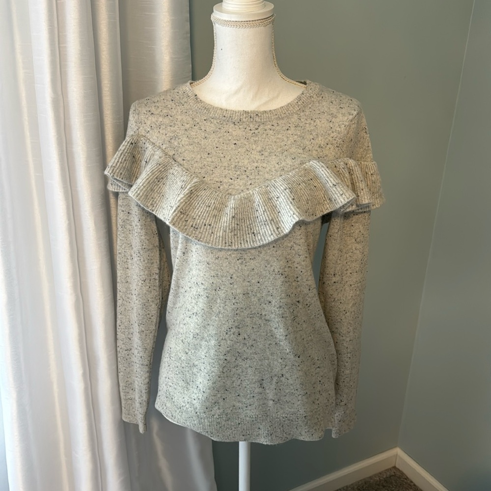 100% Cashmere pale grey fleck sweater size M EUC